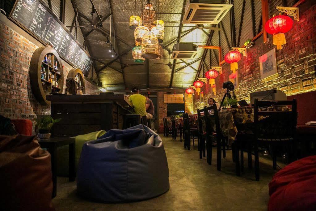 Travel Hub Highstreet Hostel