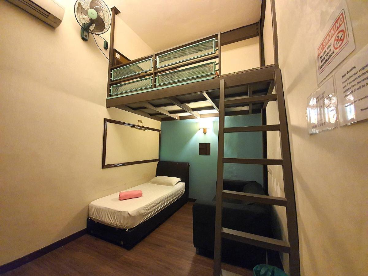 Travel Hub Highstreet Kuala Lumpur