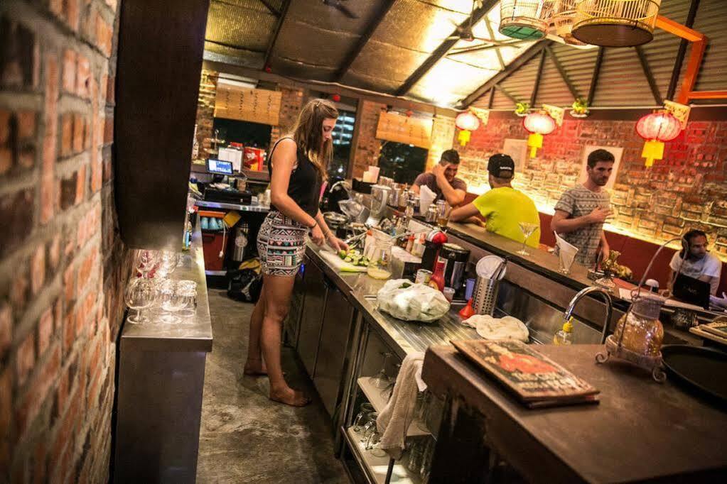 Hostel Travel Hub Highstreet *